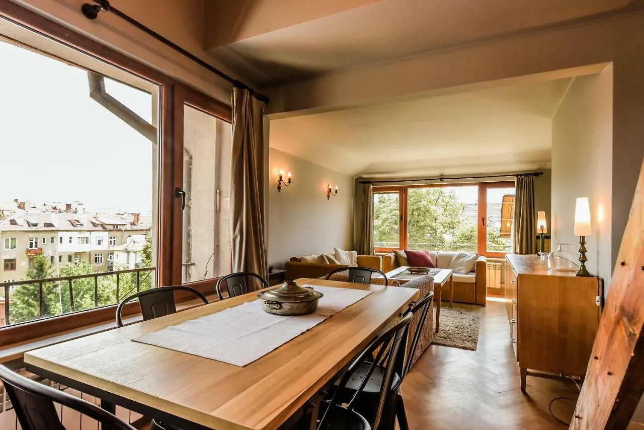 Three Levelled Art Apartment In The Heart Of Sofía