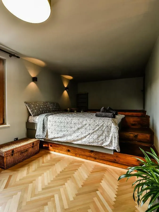 Three Levelled Art Apartment In The Heart Of Sofía Bulgaria